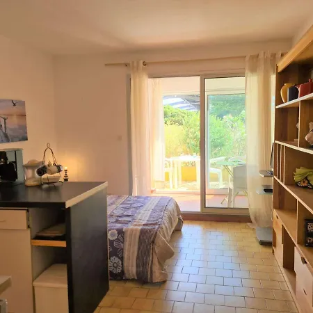 Avec Terrasse, 4 Couchages, Parking Prive - Cap D'agde - Fr-1-249-376 Agde